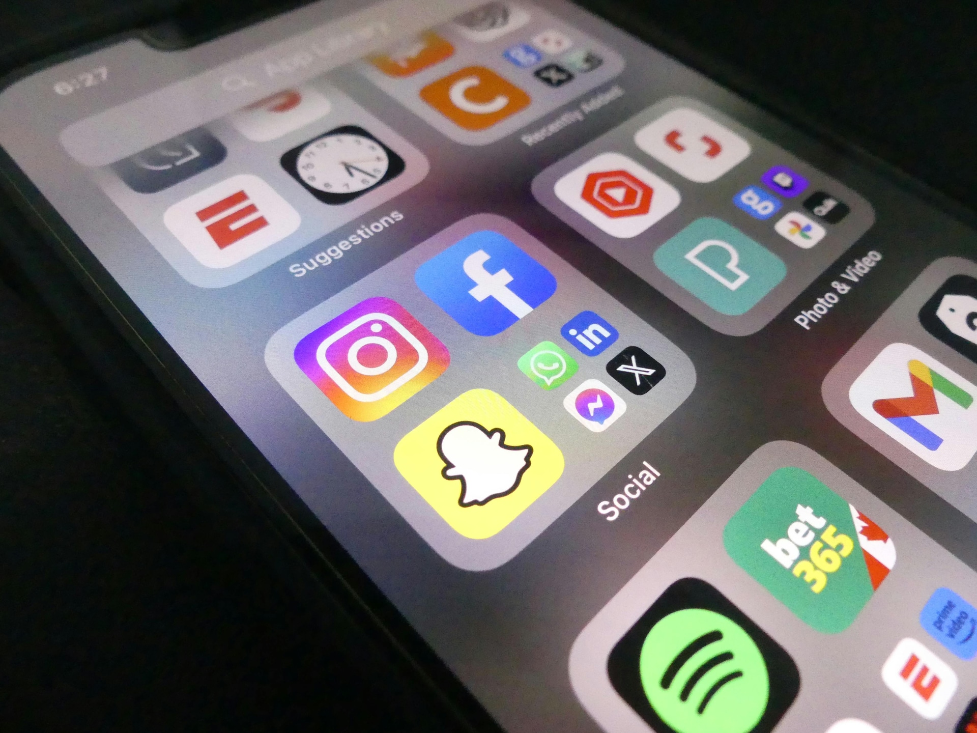 インスタグラムフォロワー買うなら安全なサービスが必須